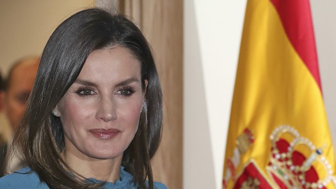 Doña Letizia durante la entrega de las becas / Gtres