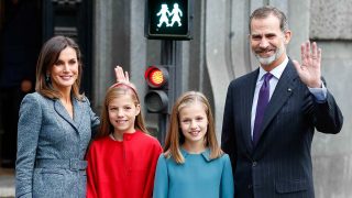Los reyes Felipe y Letizia junto a sus hijas / Gtres