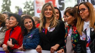 Begoña Gómez, cabeza de pancarta en la manifestación por el Día de la Mujer / Gtres