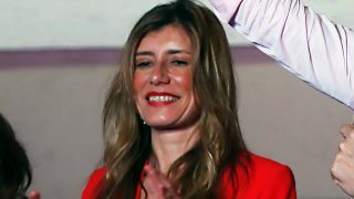Begoña Gómez estrena rostro en la gran noche del Psoe / Gtres
