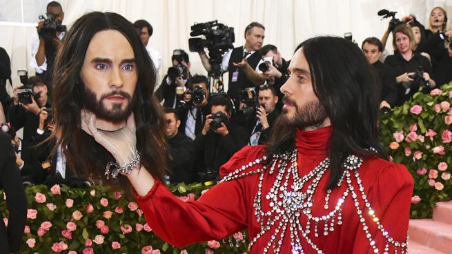 La cabeza de Jared Leto le corona como el rey del ‘Camp’