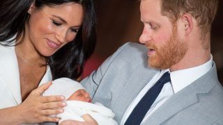 Los Duques de Sussex y su hijo en el castillo de Windsor. / Gtres