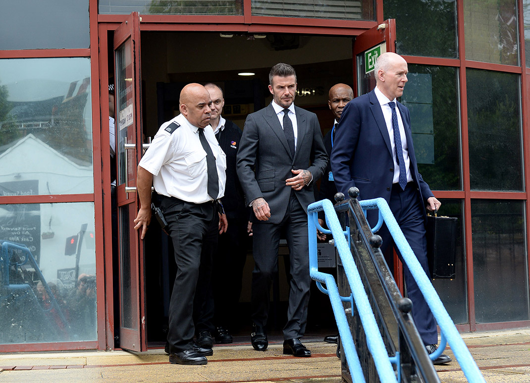 David Beckham a la salida de la Corte de Bromley