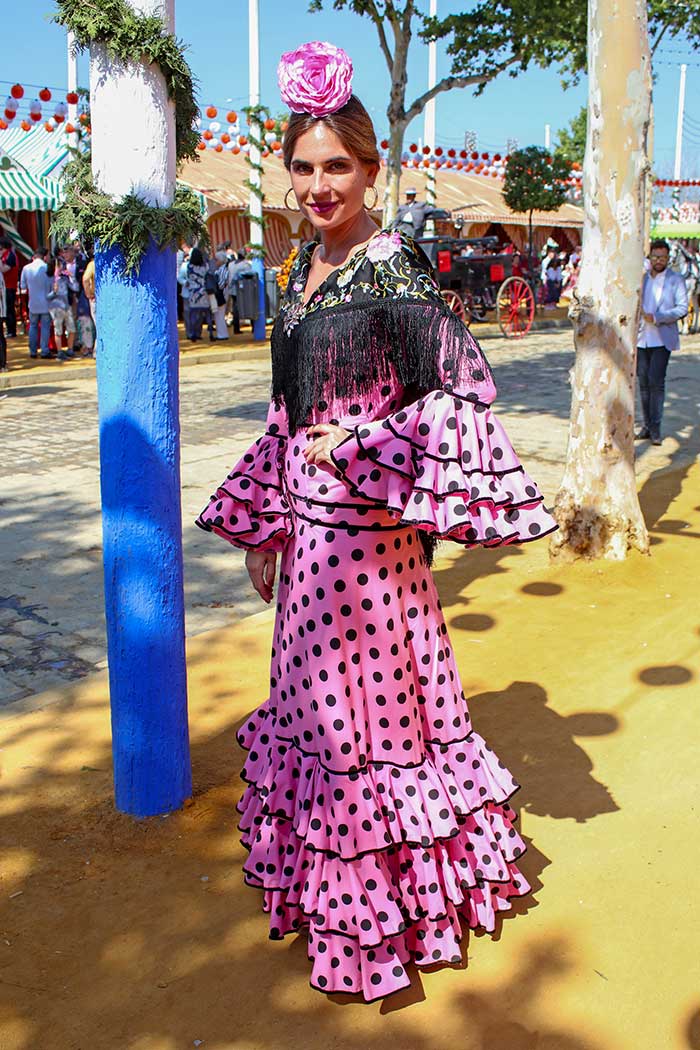Montes: Las flamencas de auténticas reinas de la Feria de Sevilla