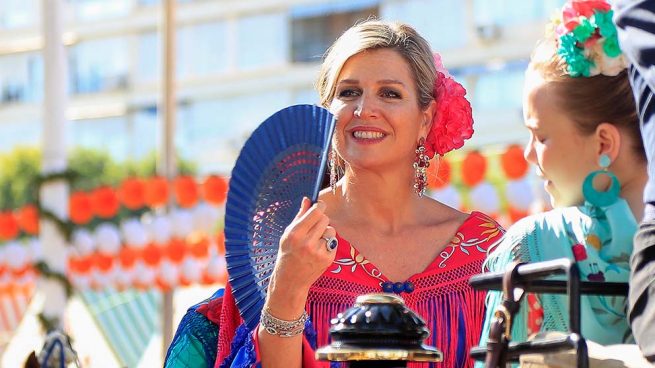 Vestida de flamenca y bailando sevillanas: Máxima se atreve con lo que no ha hecho Letizia en 15 años