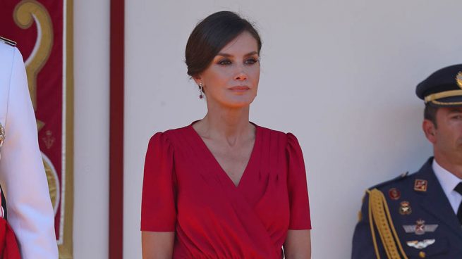 Letizia durante el día de las Fuerzas Armadas en Sevilla