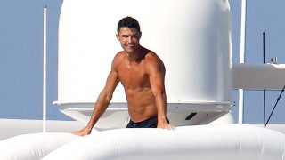 Cristiano Ronaldo, durante sus vacaciones de verano en St Tropez / Gtres