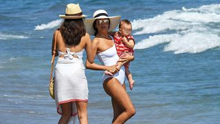 Eva Longoria disfruta de Marbella por primera vez junto a su bebé / Gtres