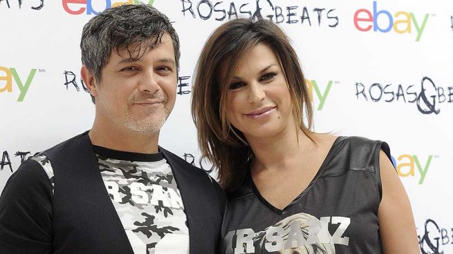 Alejandro Sanz y Raquel Perera en una imagen de archivo / GTRES