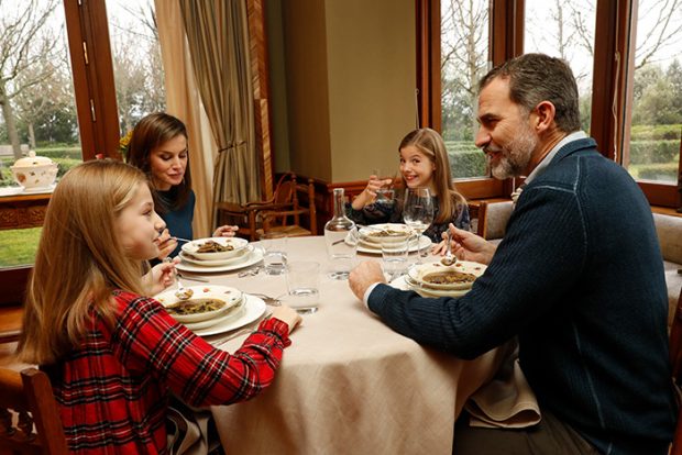 reina Letizia, rey Felipe, princesa Leonor, infanta Sofía