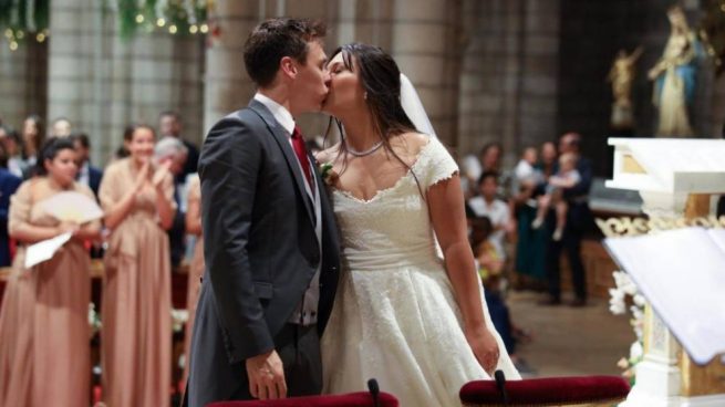 Las fotografías oficiales de la boda de Louis Ducruet y Marie Chevallier: un beso de película