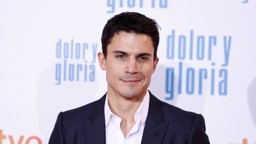 ¿Ha abandonado Álex González la soltería? El 'descuido' del actor