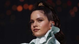 La prueba de que Rosalía copia a Isa Pantoja en su último videoclip/ Gtres