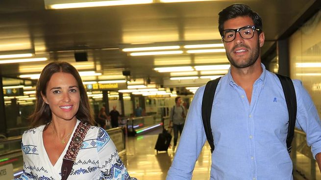 Paula Echevarría y Miguel Torres disfrutan de una escapada londinense junto a su hija