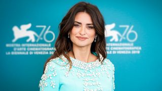 GALERÍA: Consigue el estilismo negro de Penélope Cruz a precio ‘low cost’. / Gtres