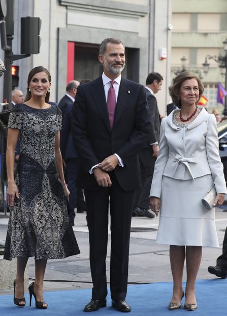 Los Reyes de España con Doña Sofía en el Premio Princesa de Asturias 2018 / Gtres