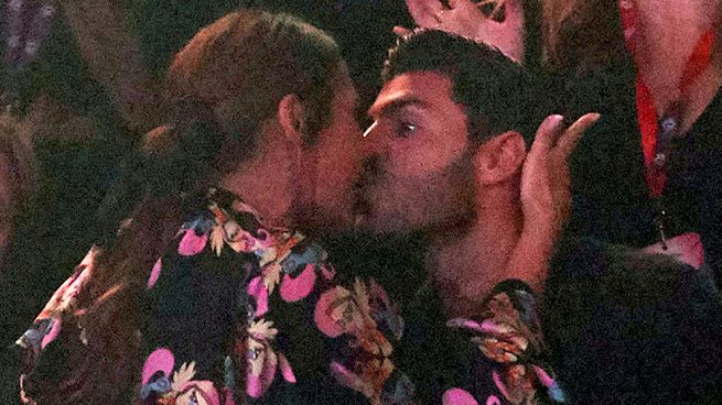 El beso más cariñoso de Paula Echevarría y Miguel Torres