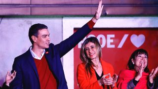 Pedro Sánchez y Begoña Gómez, durnate la rueda de prensa del PSOE tras las elecciones generales del 10 de noviembre / Gtres