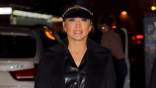 El último look de Jennifer Lopez es de lo más cañero / Gtres
