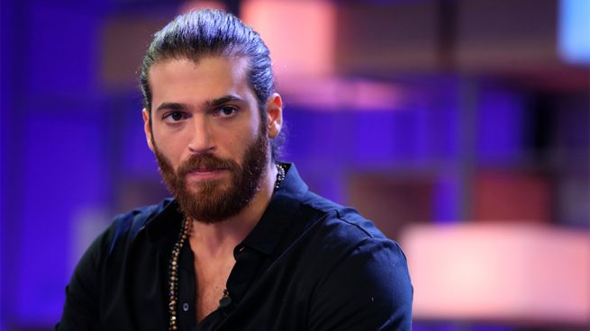 Can Yaman, hombre deseado de la semana