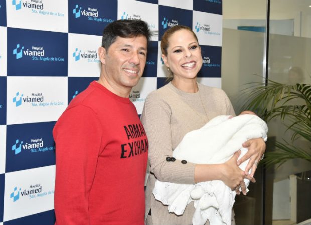 Pastora Soler y su marido, Francisco Viñolo, presentan a su segunda hija