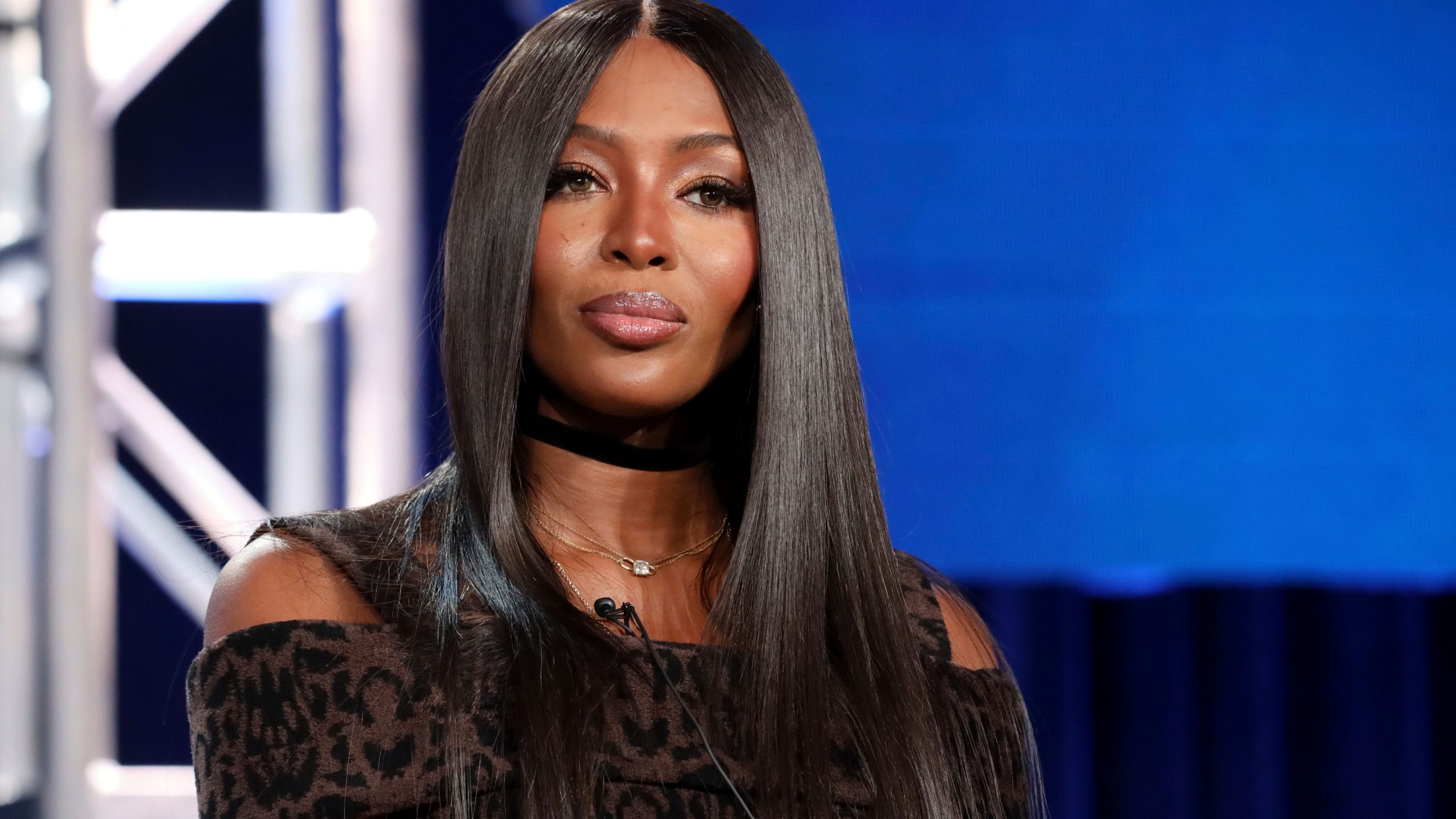 Naomi Campbell se desnuda a los 49 años e incendia las redes sociales