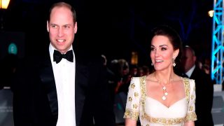 Los duques de Cambridge en la alfombra roja de los Premios BAFTA / Gtres