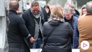 Aurelio Manzano, uno de los más afligidos durante el último adiós a Fran Álvarez / GTRES