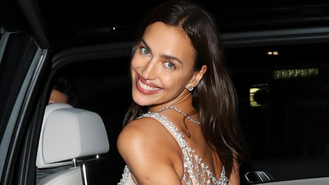 Irina Shayk abrigo piel Rosalía