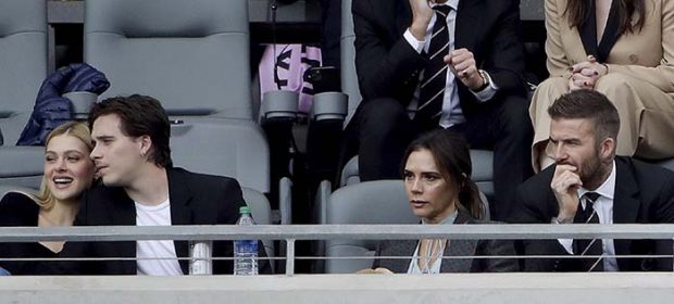 David Beckham, Victoria Beckham, su hijo Brooklyn y la novia de este, la diseñadora Nicola Peltz no se quisieron perder el primer partido del equipo del exfutbolista inglés / GTres
