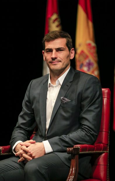 Iker Casillas en un acto durante la entrega de la medalla de Ávila / GTres