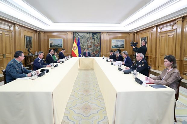 Reunión entre el Rey, el presidente del Gobierno y el Técnico de Gestión del Coronavirus / GTRES