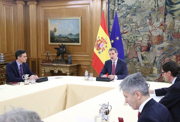 En la reunión entre el Rey, el presidente del Gobierno y el Técnico de Gestión del Coronavirus / GTRES