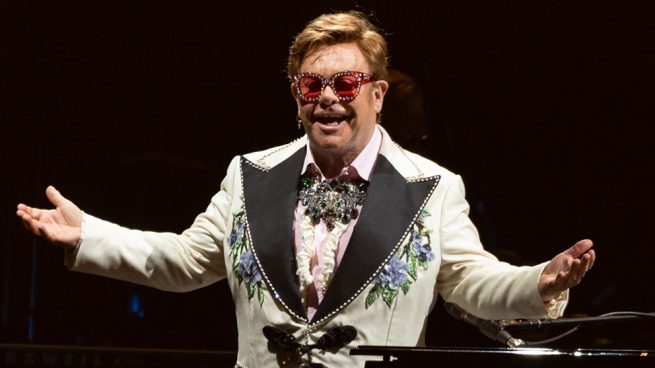 Así se ha endulzado Elton John el día de su cumpleaños