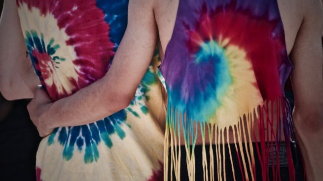 La guía definitiva para hacer tie-dye en casa