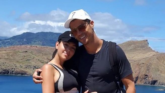 Cristiano Ronaldo y Georgina Rodríguez dicen adiós al confinamiento por el  coronavirus con una excursión familiar