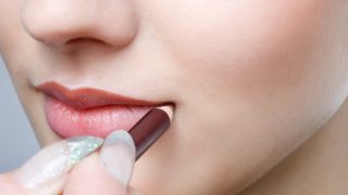 Las arrugas en los labios se pueden disimular fácilmente