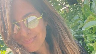 Las gafas de sol de Nuria Roca son perfectas para la desescalada