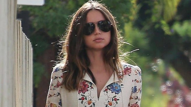 Estos son los vestidos low cost de Zara que Ana de Armas tendría en su armario