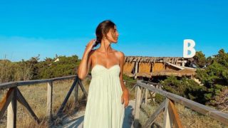 Mery Turiel tiene el vestido largo de Mango rebajado digno de una diosa griega que resalta el bronceado