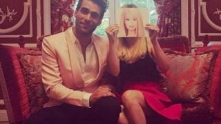 Jon Kortajarena y La Vecina Rubia posan para todos sus seguidores / Instagram