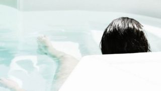Los beneficios de practicar mindfulness en la bañera
