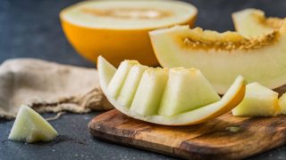 Descubre las calorías del melón y de los melocotones