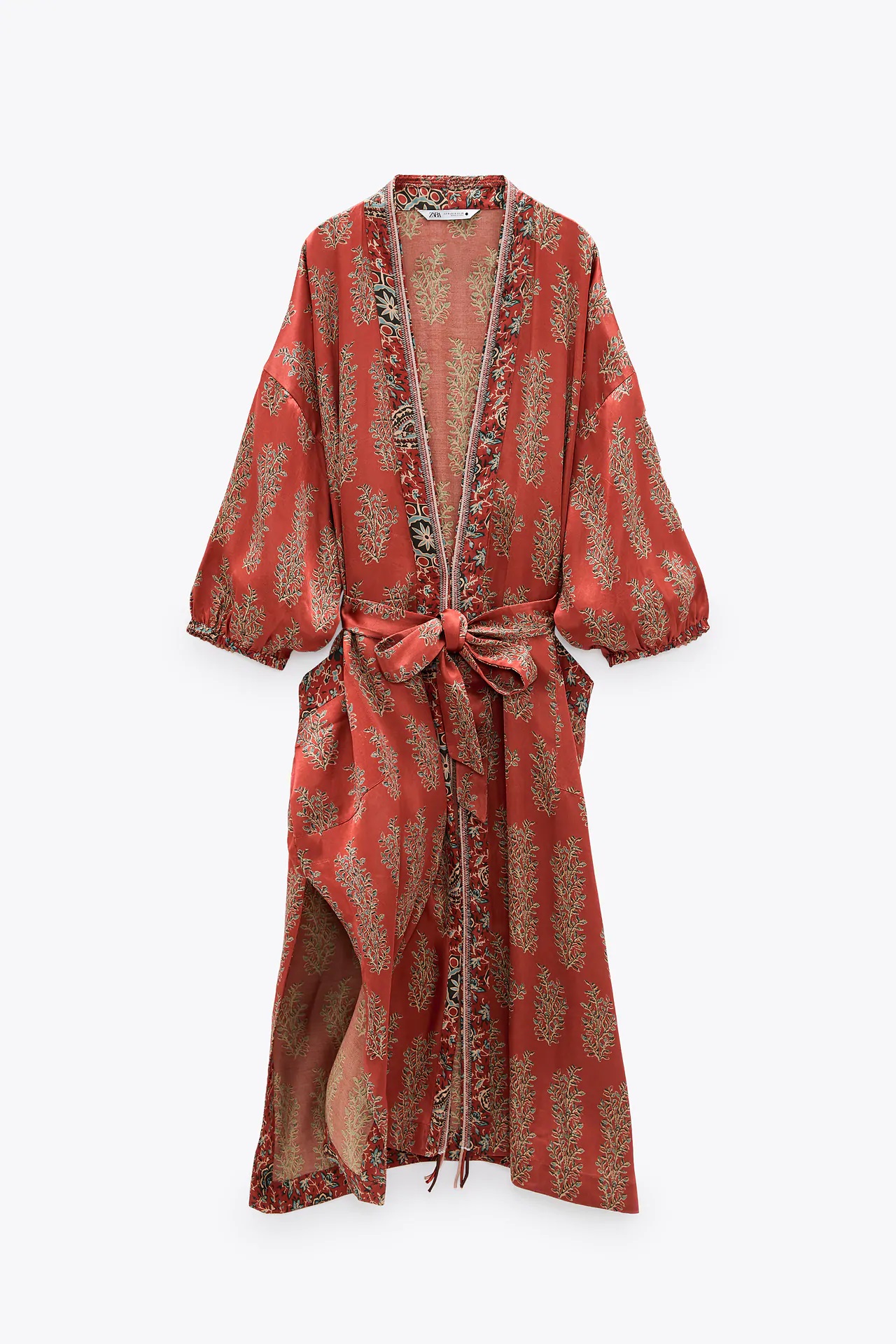 Zara tiene un kimono para llevar como vestido, túnica o chaqueta de una geisha Moda