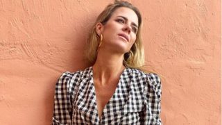 Amelia Bono se apunta a la moda de los cuadros Vichy con esta blusa de Zara
