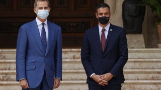 El Rey Felipe y el presidente Pedro Sánchez durante su encuentro / Gtres