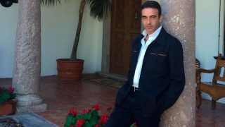 Enrique Ponce se ha puesto romántico en redes sociales/@enriqueponce