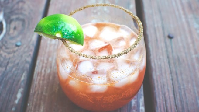 Receta de cóctel Michelada para disfrutar del verano