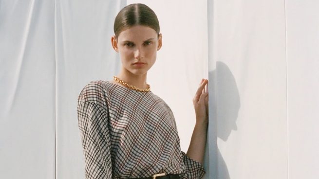 Zara: Amelia Bono lleva vestido de cuadros asimétricos más arriesgado otoño o te o lo odias