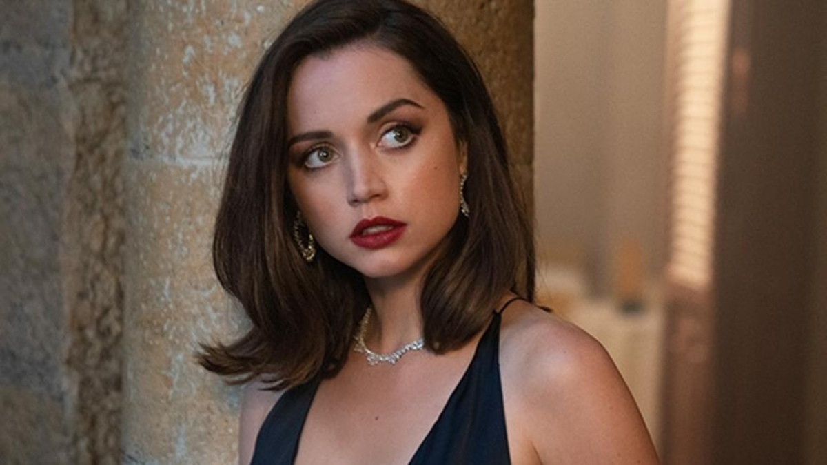 Ana De Armas Vestido James Bond